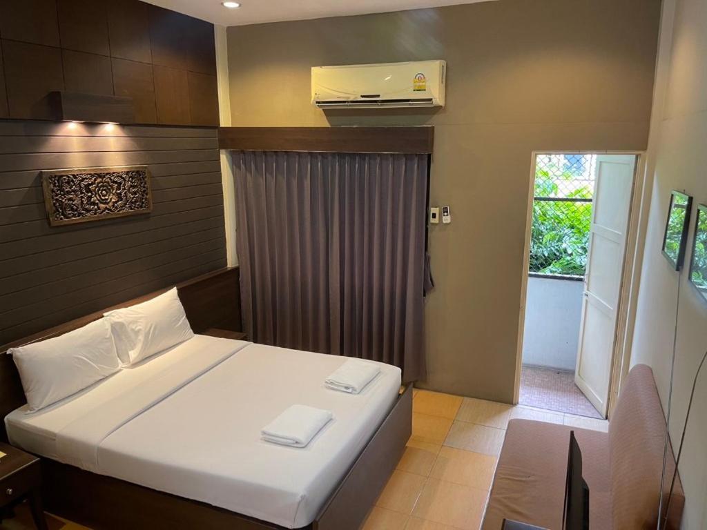 Rajata Hotel Bangkok Kültér fotó