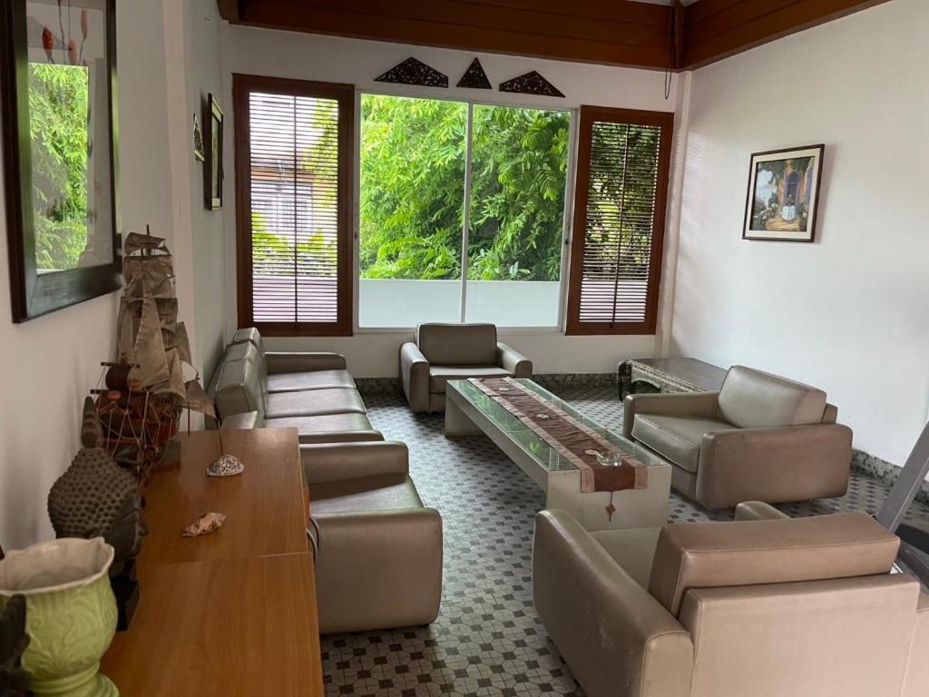 Rajata Hotel Bangkok Kültér fotó