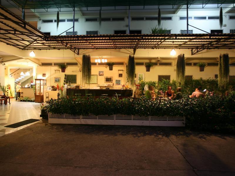 Rajata Hotel Bangkok Kültér fotó